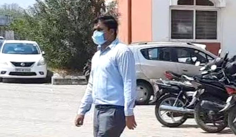 திண்டுக்கல்: லஞ்ச வழக்கில் நிபந்தனை ஜாமீன் பெற்ற ED அதிகாரி நீதிமன்றத்தில் கையெழுத்து | Dindigul bribery case accused ED officer signed in court