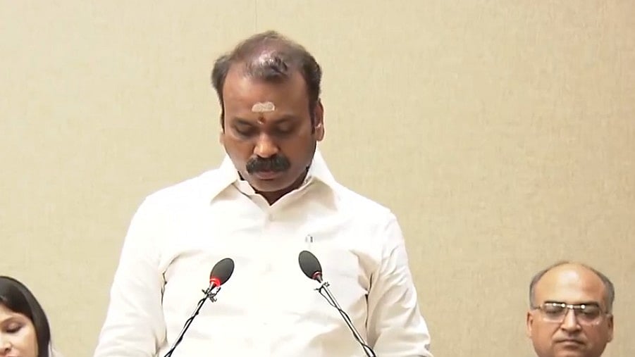 L. Murugan take oath as Rajya Sabha MP | மாநிலங்களவை எம்பியாக பதிவியேற்றார் எல்.முருகன்