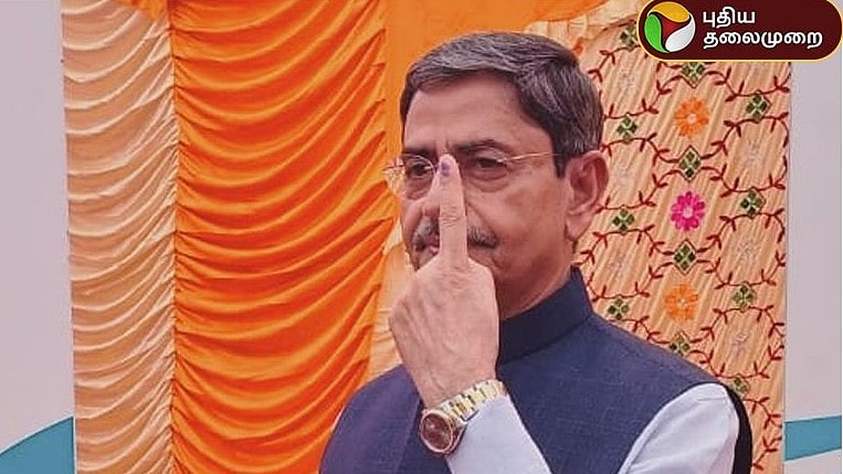 முதல்முறை வாக்காளர்கள் ஜனநாயக திருவிழாவில் பங்கேற்க வேண்டும் - ஆளுநர் ஆர்என்.ரவி | Tamil Nadu Governor RN Ravi voted