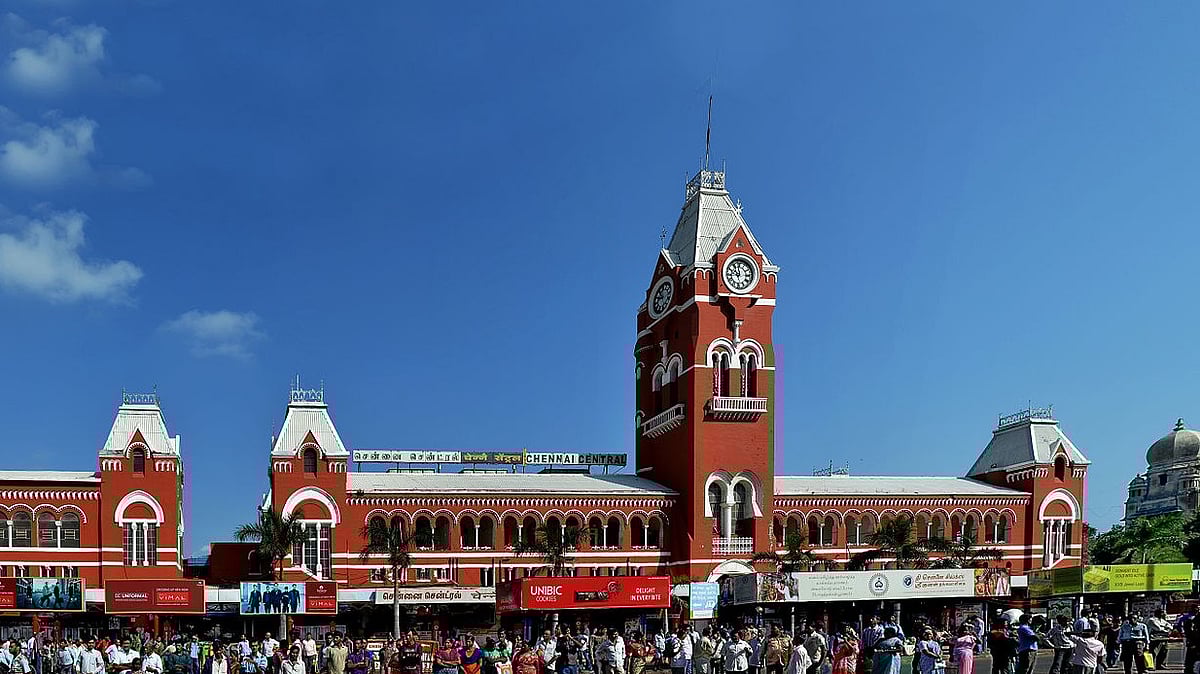 Young Women ends her life in chennai central railway station | சென்ட்ரல் ரயில் நிலையத்தில் தூக்கிட்டபடி உயிரிழந்து கடந்த இளம்பெண்.. கொலையா? தற்கொலையா?