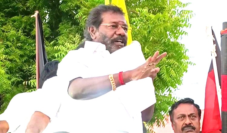 திண்டுக்கல்:  பாஜக தாமரையால் நாட்டுக்கே கேடு -நடிகர் கருணாஸ் | General Election 2024: Actor Karunas election campaign in Dindigul