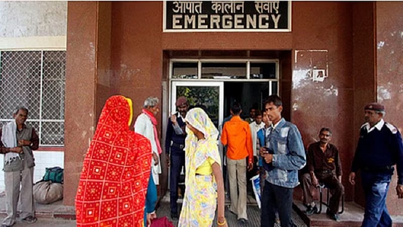 மருத்துவமனை வாசலிலேயே பிறந்த குழந்தை.. ராஜஸ்தான் அரசு நடவடிக்கை | Rajasthan pregnant women gives birth at hospital door 3 doctors suspended