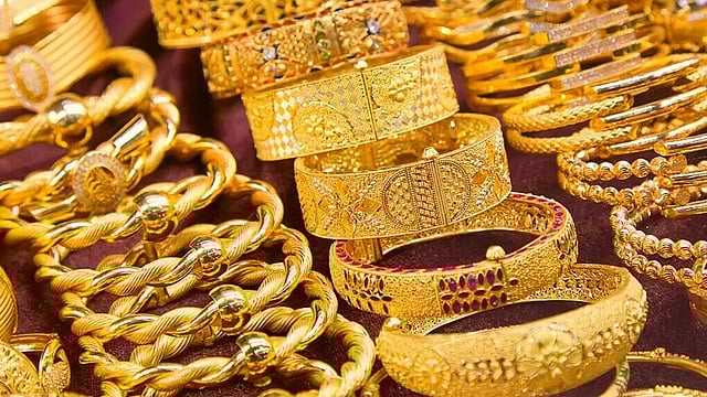 Private Companies Accumulate Gold as Prices Climb