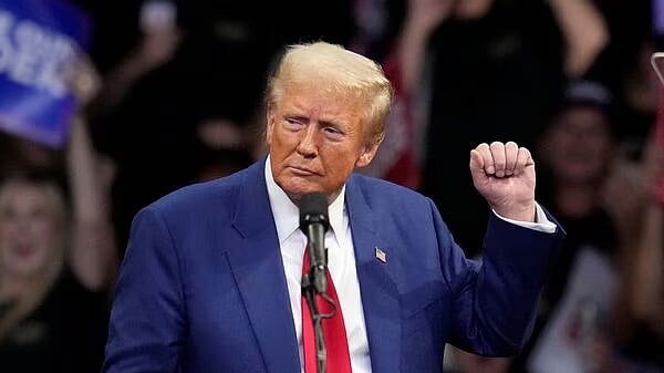 அமெரிக்கா | சட்டவிரோத குடியேறிகளுக்கு ட்ரம்ப் நிர்வாகம் அதிரடிச் சலுகை!