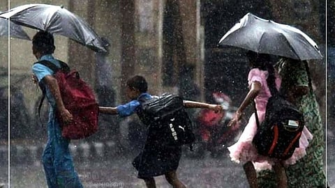 கனமழையால் பள்ளிகளுக்கு விடுமுறை