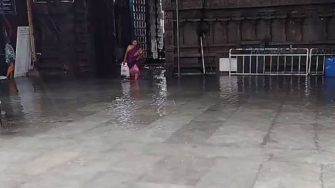 கோவில் வளாகம்