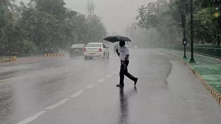 3 மாவட்டங்களில் அதிகனமழைக்கான ரெட் அலர்ட்.. இந்திய வானிலை ஆய்வுமையம் அறிவிப்பு / Red alert for heavy rain in 3 districts.. IMD announces