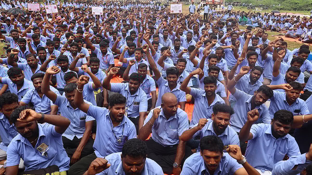 பழிவாங்கும் நடவடிக்கையில் சாம்சங் நிறுவனம்? போராட்டம் அறிவித்த சிஐடியூ / CITU calls for one day protest against Samsung activities