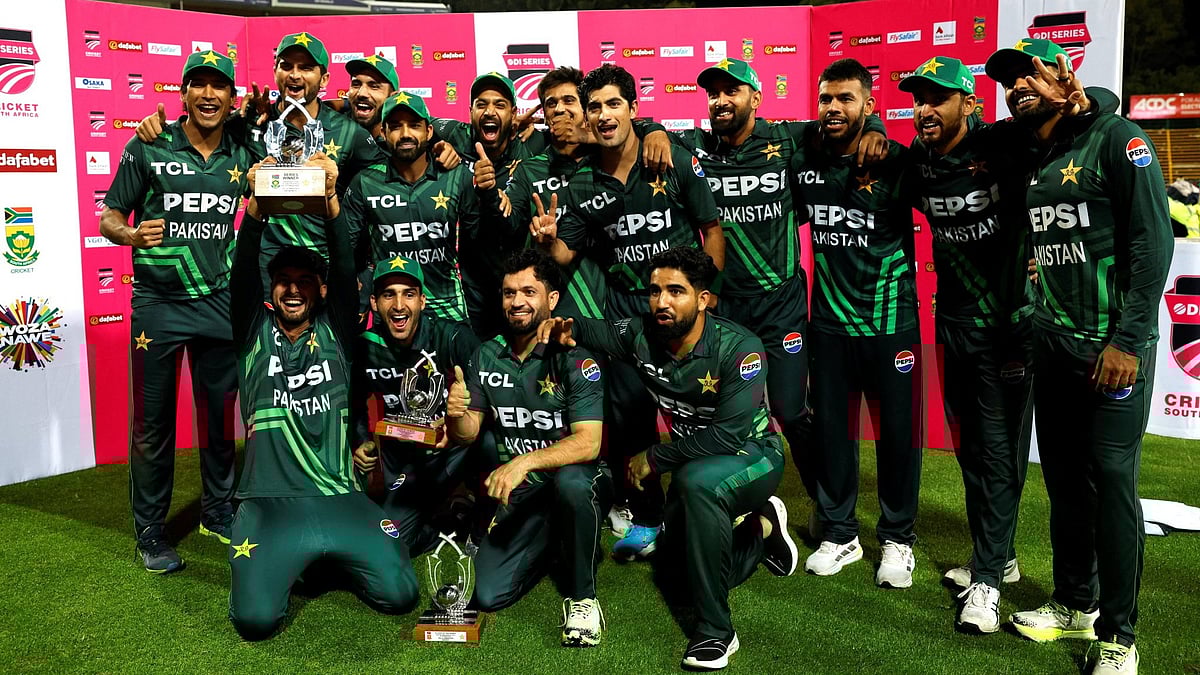 தென்னாப்பிரிக்காவை 3-0 என ஒயிட்வாஷ் செய்தது பாகிஸ்தான் / Pakistan set a record by whitewashing South Africa 3-0 in ODI series