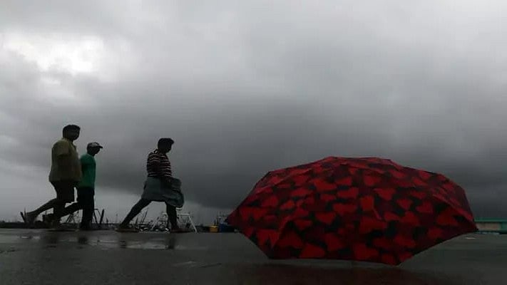 வலுவிழக்கும் ஆழ்ந்த காற்றழுத்தத் தாழ்வுப்பகுதி.. எங்கு மழைக்கு வாய்ப்பு? / Weakening deep depression