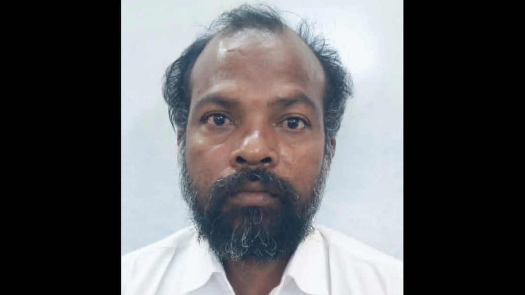 தருமபுரி: 3 சிறுமிகளுக்கு பாலியல் தொல்லை என பெற்றோர் புகார் -ஓட்டுநர் போக்சோவில் கைது Dharampuri: 3 girls sexually harassed - driver arrested in Pocso