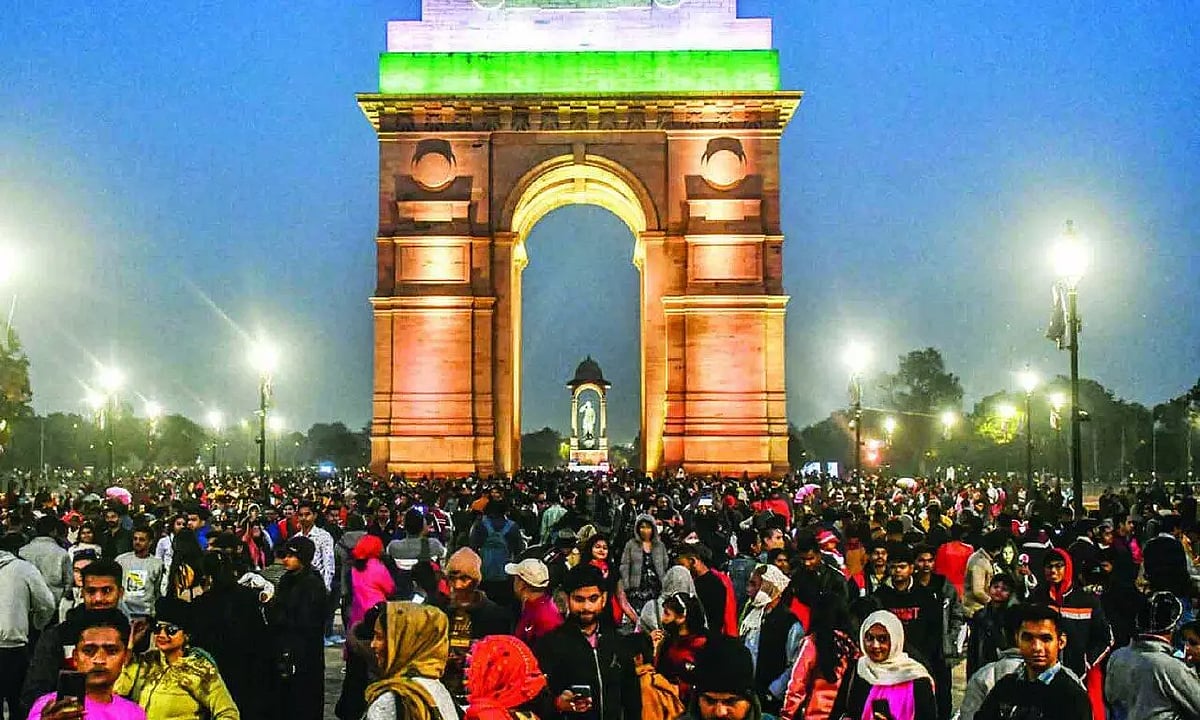 பிற மாநிலங்களிலும் களைகட்டிய புத்தாண்டு கொண்டாட்டம் / new year celebrated over all india