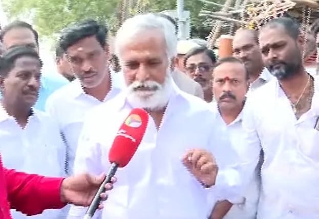 கனக சபை மீதேறி தரிசனம் செய்ய நீதிமன்றம் அனுமதி - சேகர் பாபு வரவேற்பு Court Allowed Kanaka Sabha darshan - Shekhar Babu Welcomed