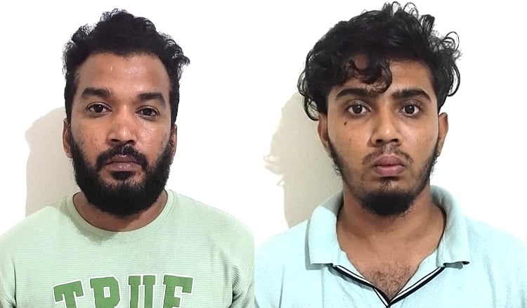 அரியலூர்: கல்விக் கடன் பெற்றுத் தருவதாக மோசடி -  3 பெண்கள் உட்பட 5 பேர் கைது Ariyalur: money fraud - 5 people including 3 women arrested