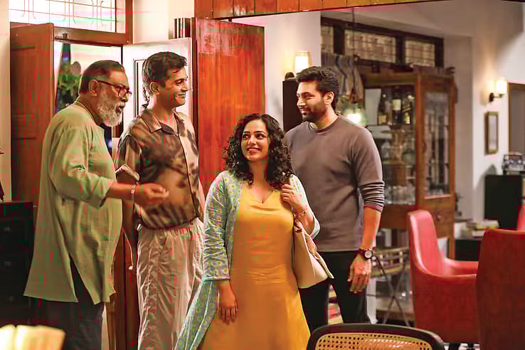 Kadhalikka Neramillai Movie review நித்யா மேனன், ரவி மோகன் நடிப்பில் காதலின் புதிய கதை..!