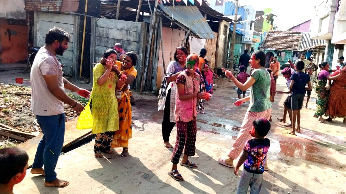 நாகை | வெளியூரில் வசிப்பவர்கள் சொந்த ஊரில் கொண்டாடும் கன்னிப் பொங்கல் விழா Nagai: pongal festival celebration