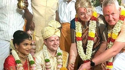 நெதர்லாந்து இளைஞரை கரம்பிடித்த  கோவை பெண்