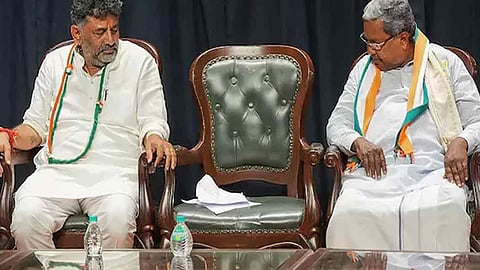 டி.கே.சிவகுமார் - சித்தராமையா