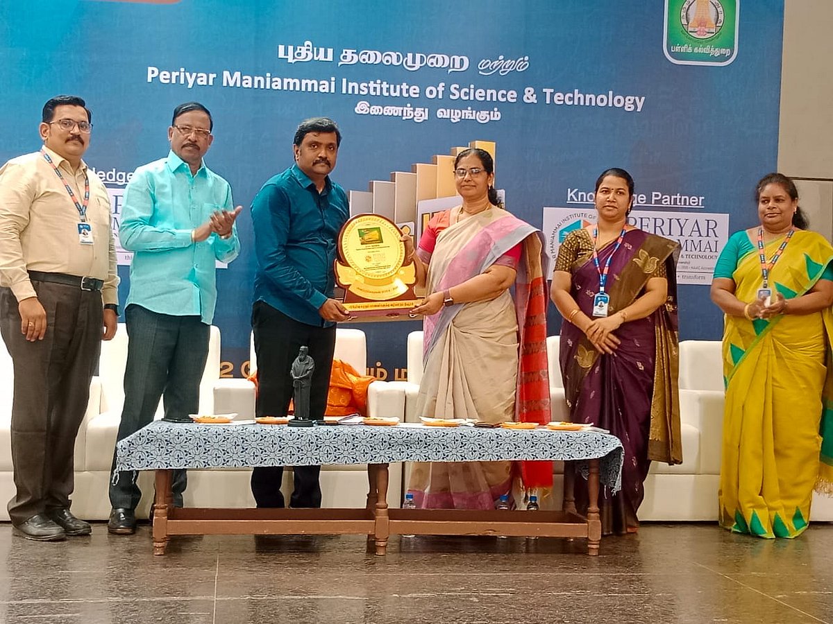 பெரியார் மணியம்மை பல்கலைக்கழகத்துடன் இணைந்து பட்டுக்கோட்டையில் வெற்றிப்படிகள் நிகழ்ச்சி..!