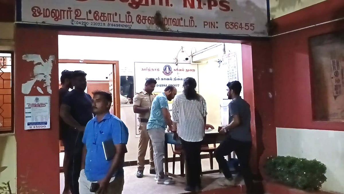 சேலம் | ஆலியான்ஸ் விமான நிறுவனம் மீது கேரள பயணிகள் புகார் - நடந்தது என்ன? Salem | Kerala Passenger Complaint Against Alliance Airlines