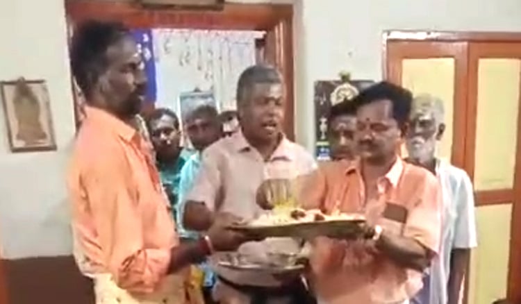 ரூ.5.9 லட்சத்திற்கு ஏலம் போன ஒரே ஒரு எலுமிச்சம் பழம் - சிறப்பு என்ன? Palani Thaipoosam Festival | Only one lemon auctioned for Rs 5.9 lakh