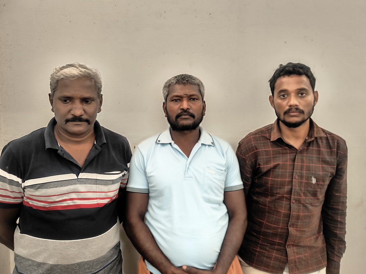 தண்ணீர் குழாய்களை திருடி விற்றதாக தோட்டக்கலைத் துறை அதிகாரி உட்பட 3 பேர் கைது  Nilgiri | 3 people  were arrested for stealing and selling water pipes