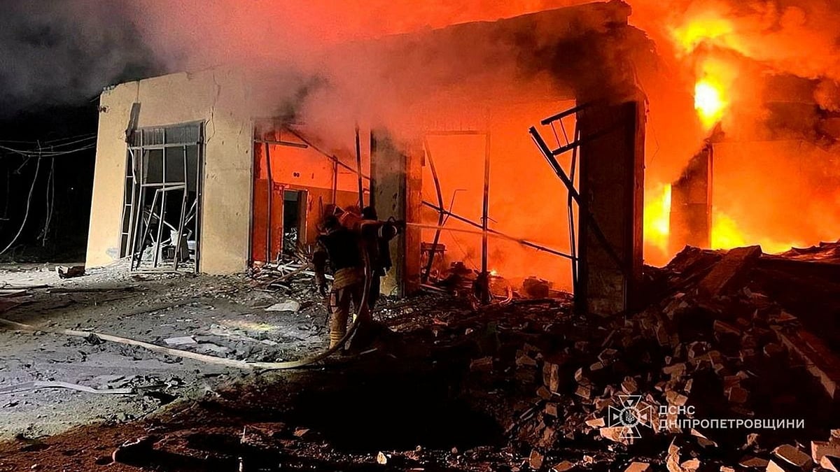 உக்ரைன் மீது ஒரே சமயத்தில் 260 டிரோன்களை ஏவி ரஷ்யா பயங்கர தாக்குதல் /Russia launched 260 drones on Ukraine