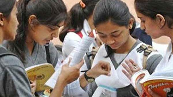 தேவையே இல்லாதது, இந்த ‘மொழிப் போர்’!/a story of three language policy