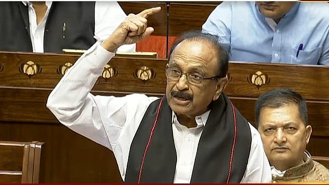 “கட்டாய இந்தியை வெட்டிப் புதைப்போம்..” - வைகோ ஆவேசப் பேச்சு