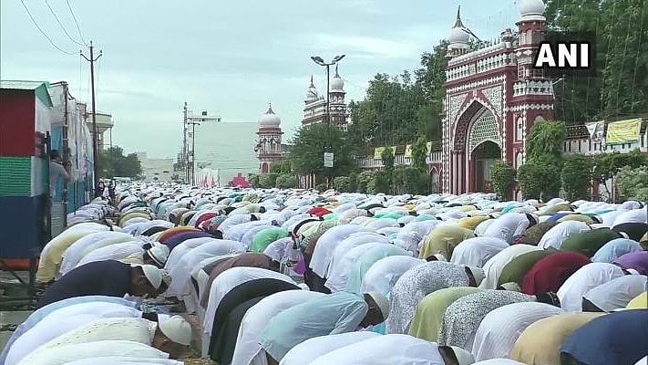 உத்தரப்பிரதேசம்/uttar pradesh police warning over namaz on roads