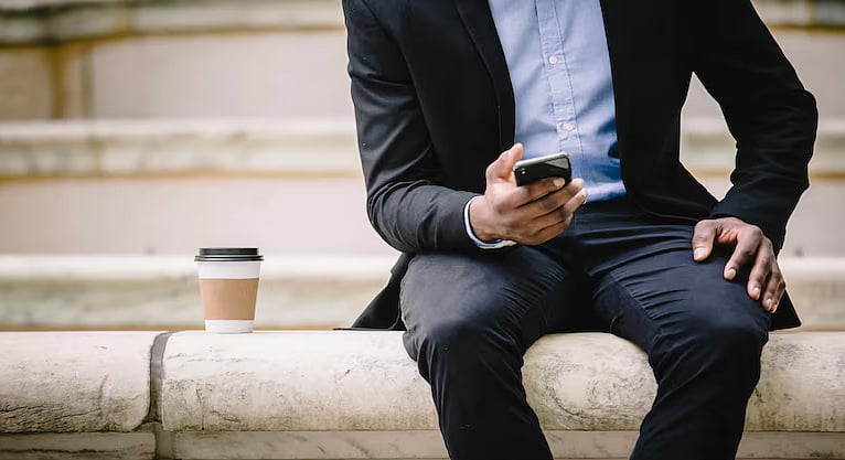 மறுமணத்திற்காக டேட்டிங்.. மோசடி வலை விரித்த பெண்.. நம்பி சென்று ரூ.6.3 கோடியை இழந்த நொய்டா நபர்!