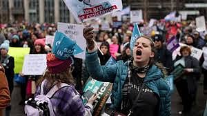 அமெரிக்க அரசின் கொள்கைகளுக்கு எதிராக குரல் கொடுத்த மாணவர்கள்... விசா தடை செய்ய அதிரடி நடவடிக்கை!