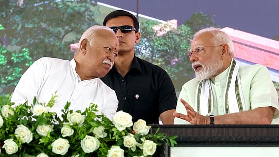 RSSக்கு பிரதமர் மோடி சொல்லும் செய்தி என்ன? மோகன் பகவத்துக்கான பாராட்டுக் கட்டுரையில் சூசகம்!