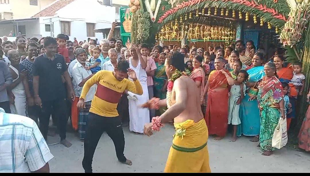 ராசிபுரம் கோயில் திருவிழாவில் வினோதம் - 