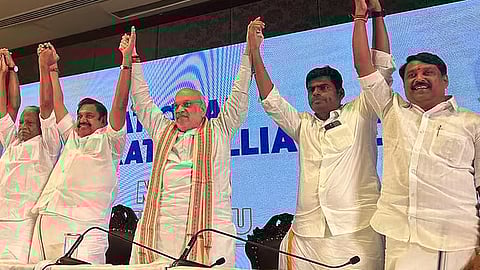 amit shah says on aidmk and bjp alliance conformed 