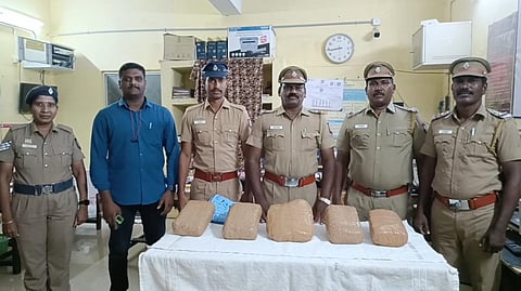 10 கிலோ கஞ்சா பறிமுதல்