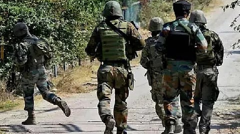 encounter between security forces and terrorists in jammu kashmir shopian