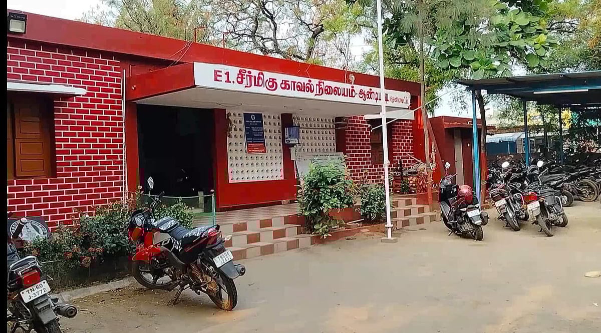 இருசக்கர வாகனத்தில் கடத்திவரப்பட்ட 9 கிலோ கஞ்சா பறிமுதல் - இருவர் கைது