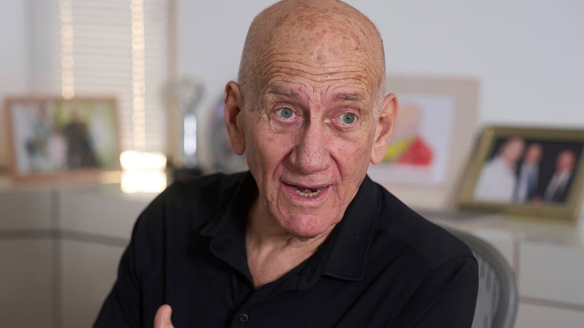 ”காஸா பகுதியில் இஸ்ரேல் போர்க் குற்றங்களைச் செய்கிறது” - முன்னாள் பிரதமரே வைத்த குற்றச்சாட்டு!