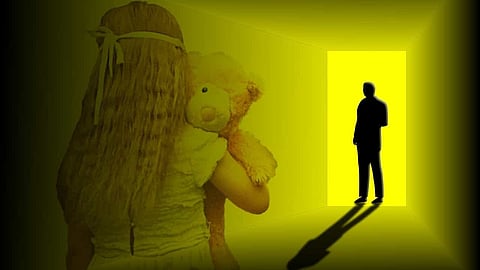 5 year old girl raped inside temple in uttarpradesh accused arrested