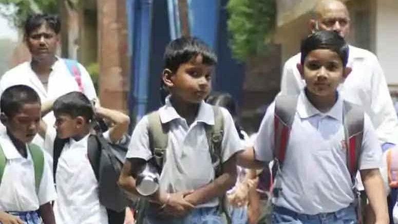 கொரோனா அறிகுறிகள் இருந்தால் குழந்தைகளை  பள்ளிக்கு அனுப்ப வேண்டாம் - 