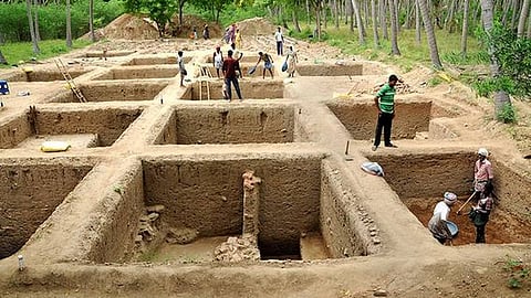 central govt order on officer seeking permission for keezhadi excavation report