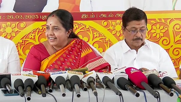 “தென்னிந்திய மக்கள் எல்லாம் திராவிடர்கள்.. நான் உட்பட...” அடித்துச் சொல்லும் வானதி சீனிவாசன்!