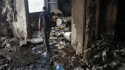 போரால் பாதிக்கப்பட்ட வீடுகள்