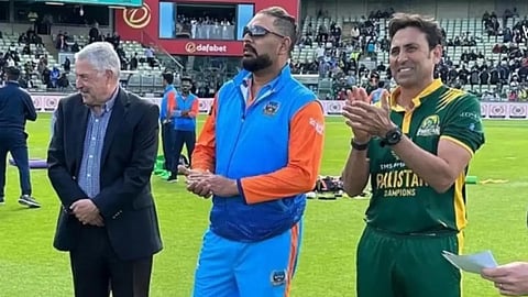 IND vs PAK போட்டி ஸ்பான்சரிலிருந்து விலகிய easemytrip 