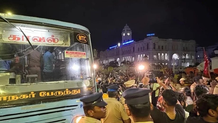 தூய்மை பணியாளர்கள் போராட்டம்| நள்ளிரவில் கைது செய்ய வேண்டிய தேவை என்ன? 