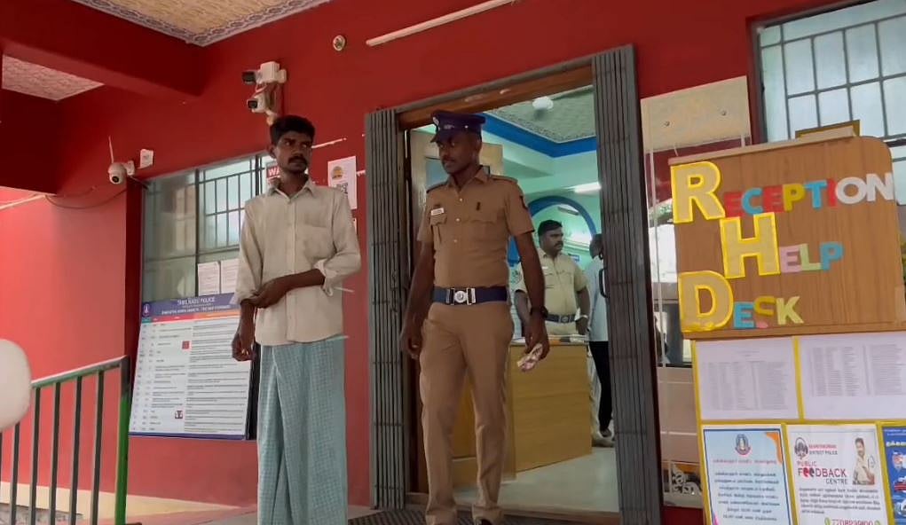 குமரி | காவலரை தரதரவென 
டெம்போவோடு இழுத்துசென்ற டிரைவர்! வெளியான தாக்குதல் வீடியோ