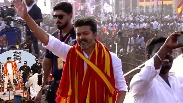 தவெக மாநாட்டுத் திடல்..செல்ஃபி பாயிண்ட்டாக மாறிய விஜய் ராம்ப் வாக் மேடை