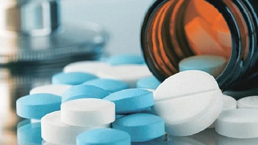 ஆசிரியர்களே இல்லை... கடுமையான நெருக்கடிகளைச் சந்திக்கும் மருந்தியல் கல்லூரிகள்