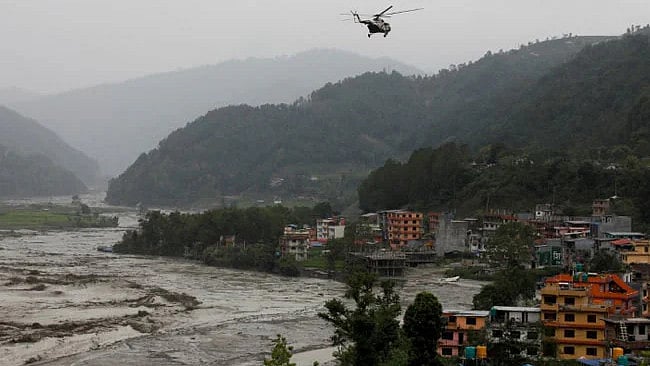 நேபாளம்| மழை வெள்ளம், மண் சரிவில் சிக்கி 47 பேர் பலி!